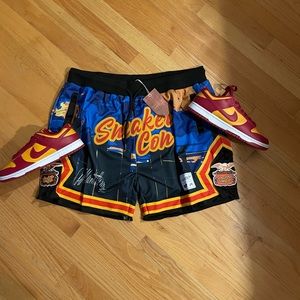 - ☄️NWT! Jeff Hamilton X SneakerCon Exclusive  Mitchell and Ness men’s M